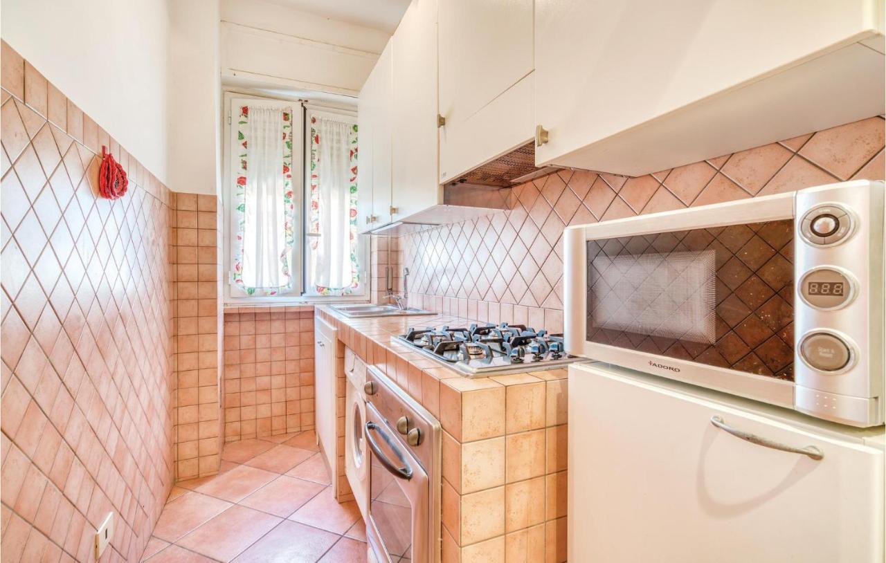 Gorgeous Apartment In Ladispoli Rm With Wifi エクステリア 写真
